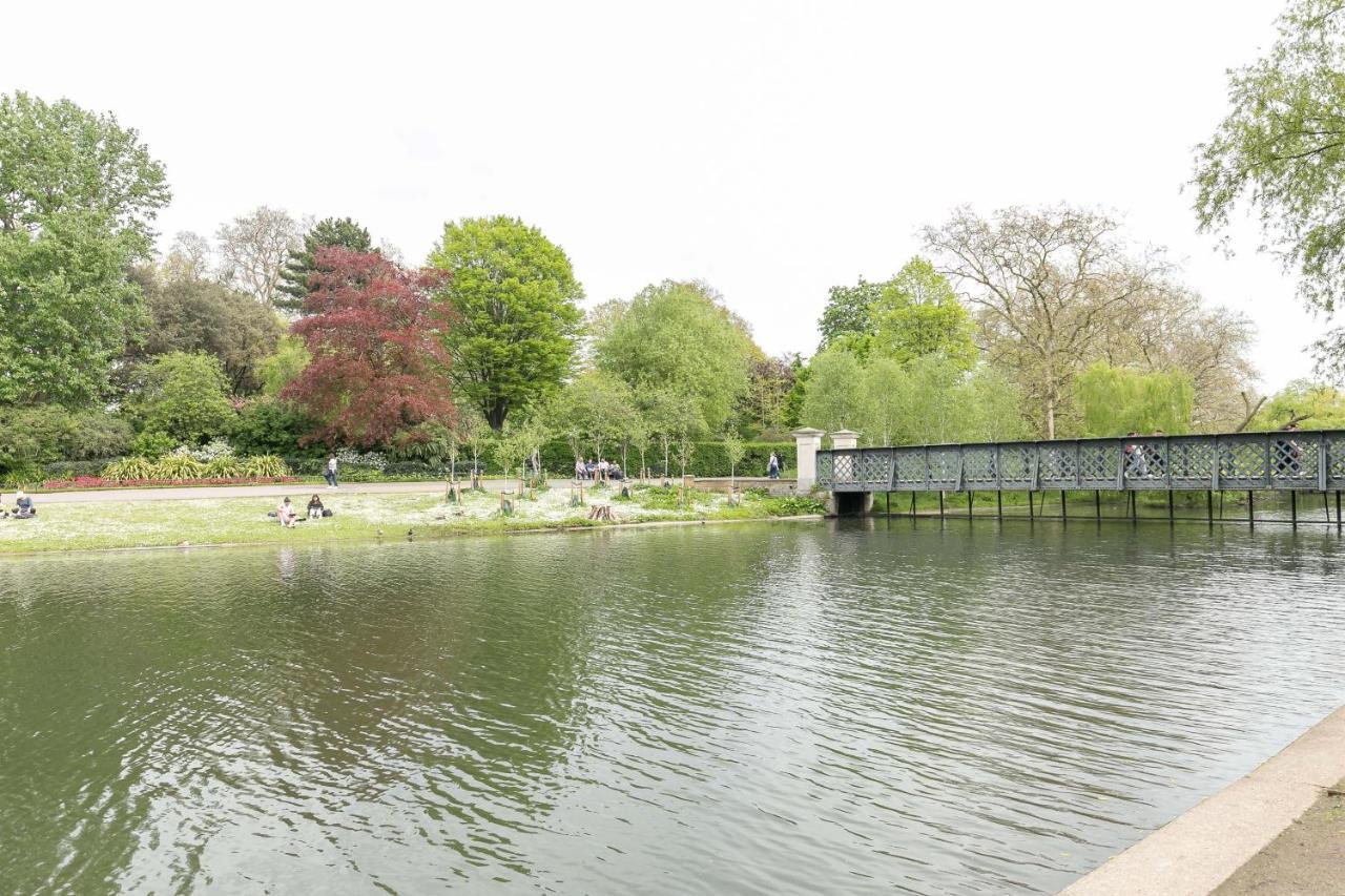 런던 Light Filled Studio With View Of Regents Park 아파트 외부 사진